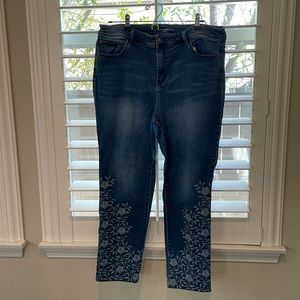 Chico’s Platinum Ankle Jeans size 2.5